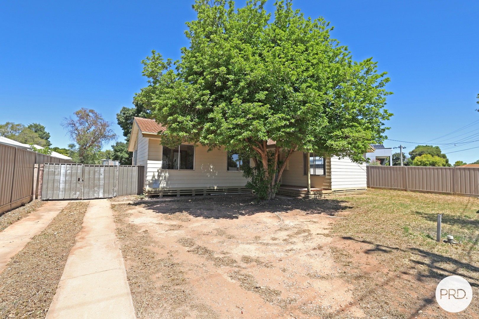 3 bedrooms House in 8 Birralee Avenue MILDURA VIC, 3500
