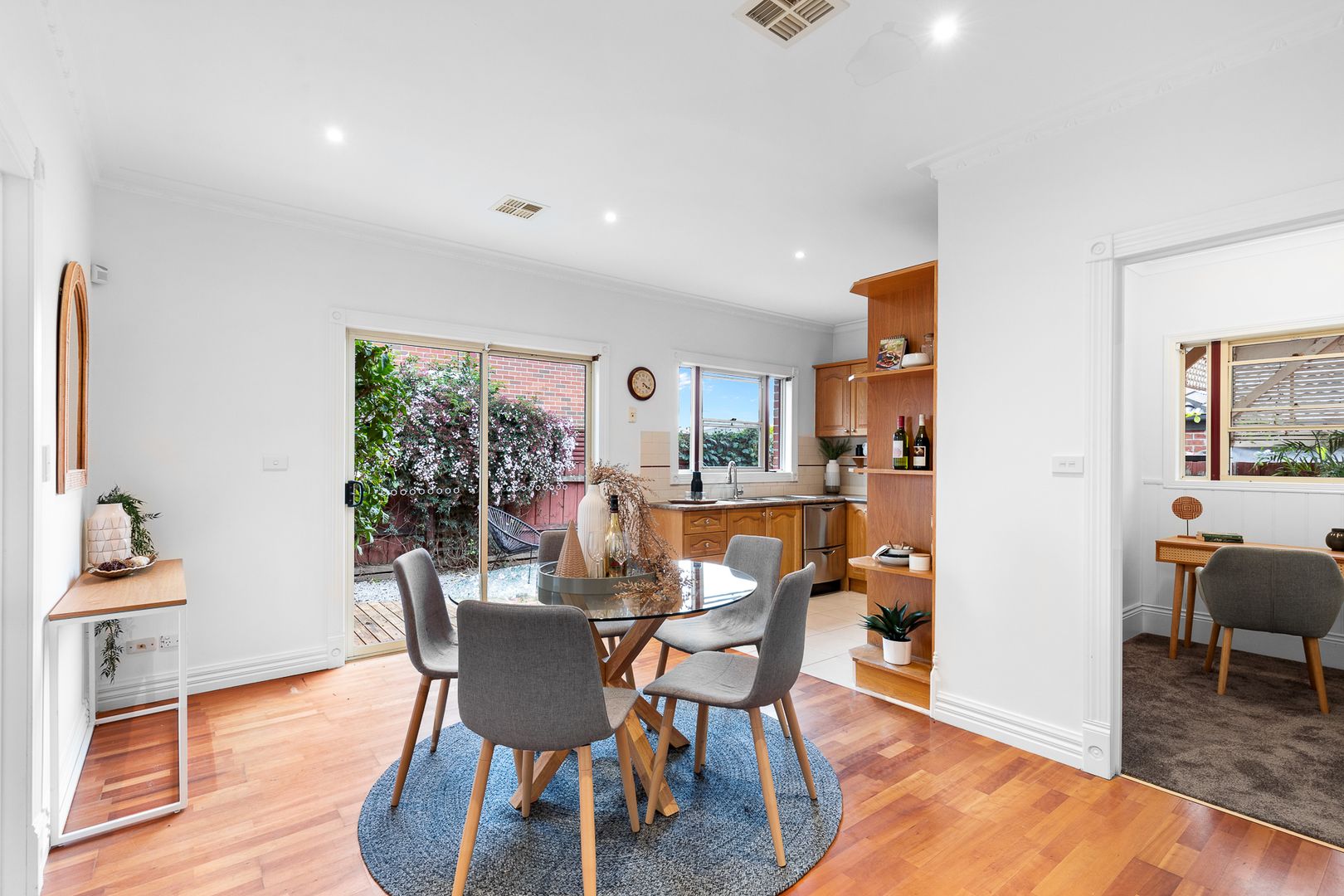 3/8 Bloomfield Avenue, Maribyrnong VIC 3032, Image 2