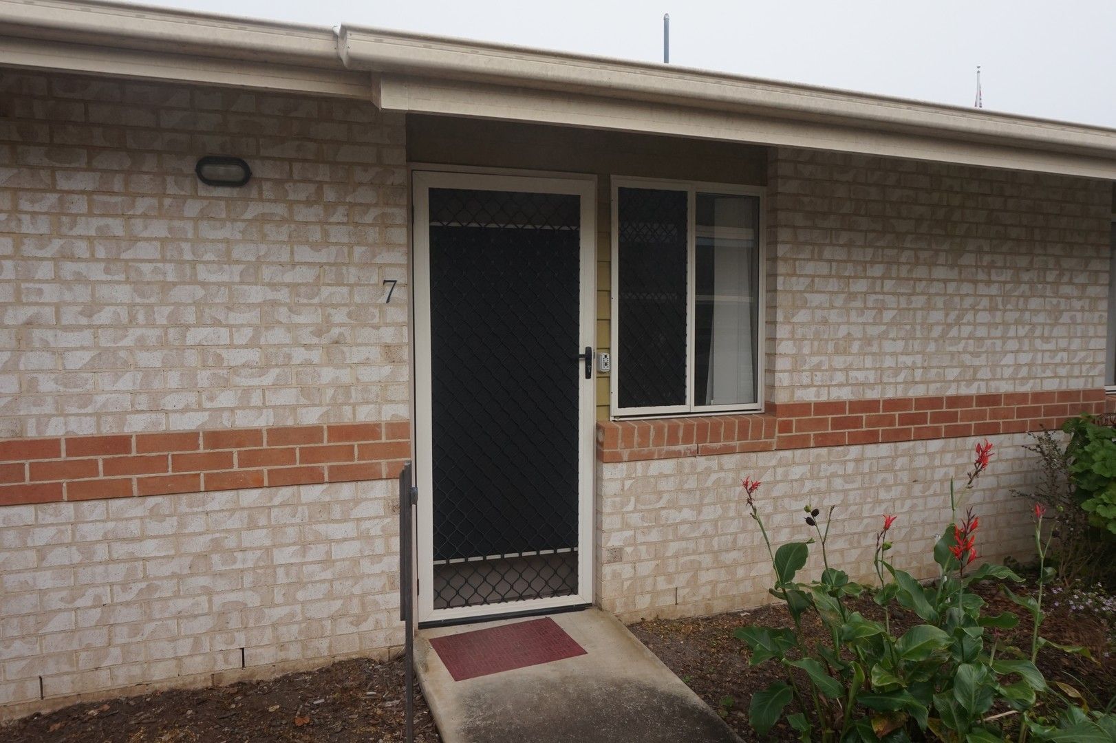 1 bedrooms Apartment / Unit / Flat in  SOUTHSIDE QLD, 4570