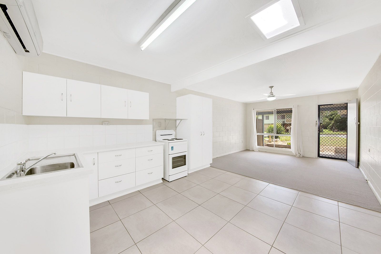 1/3 Douglas Avenue, Sun Valley QLD 4680, Image 2