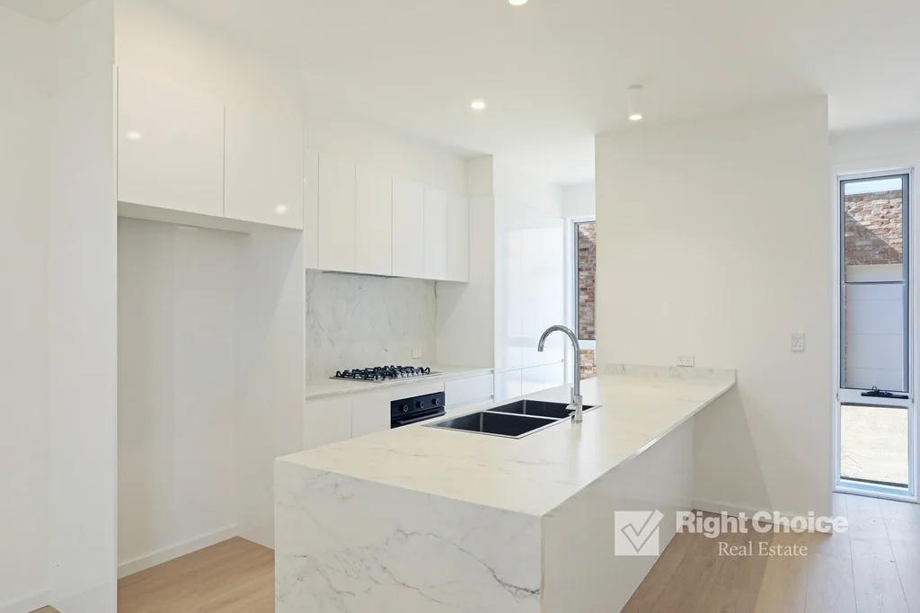 Additional image 2 of 4/7-9 Kingston Street, Oak Flats NSW 2529