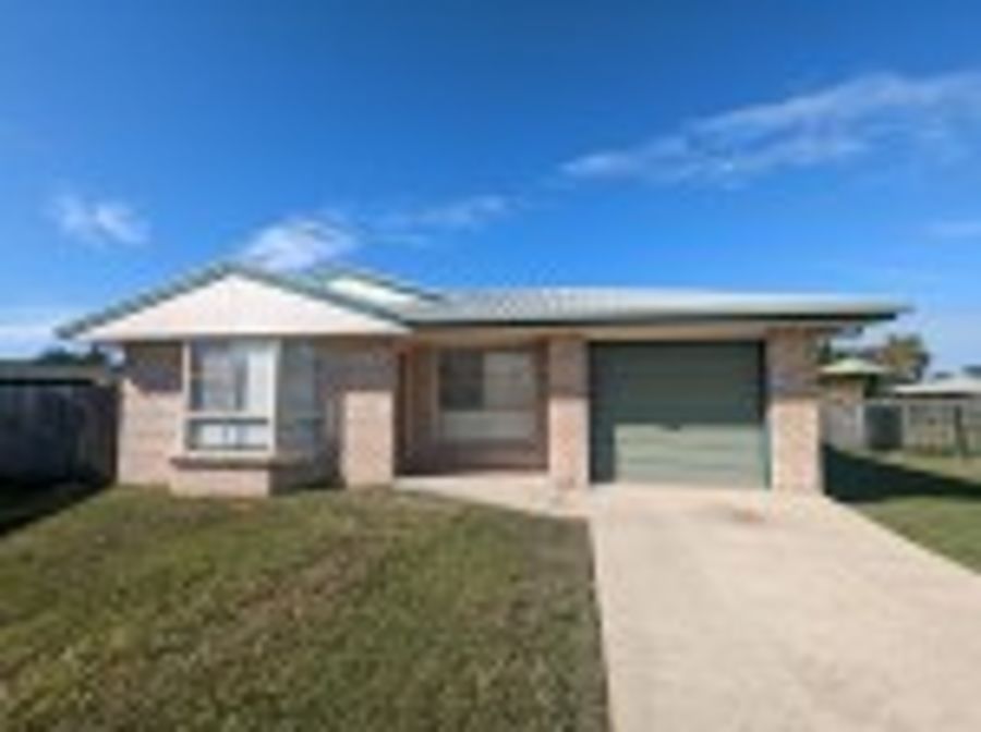 3 bedrooms House in 4 Ennio Court SOUTH MACKAY QLD, 4740