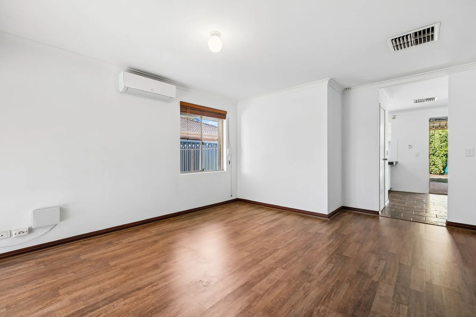 Additional image 2 of 4/116 Centre St, Queens Park WA 6107