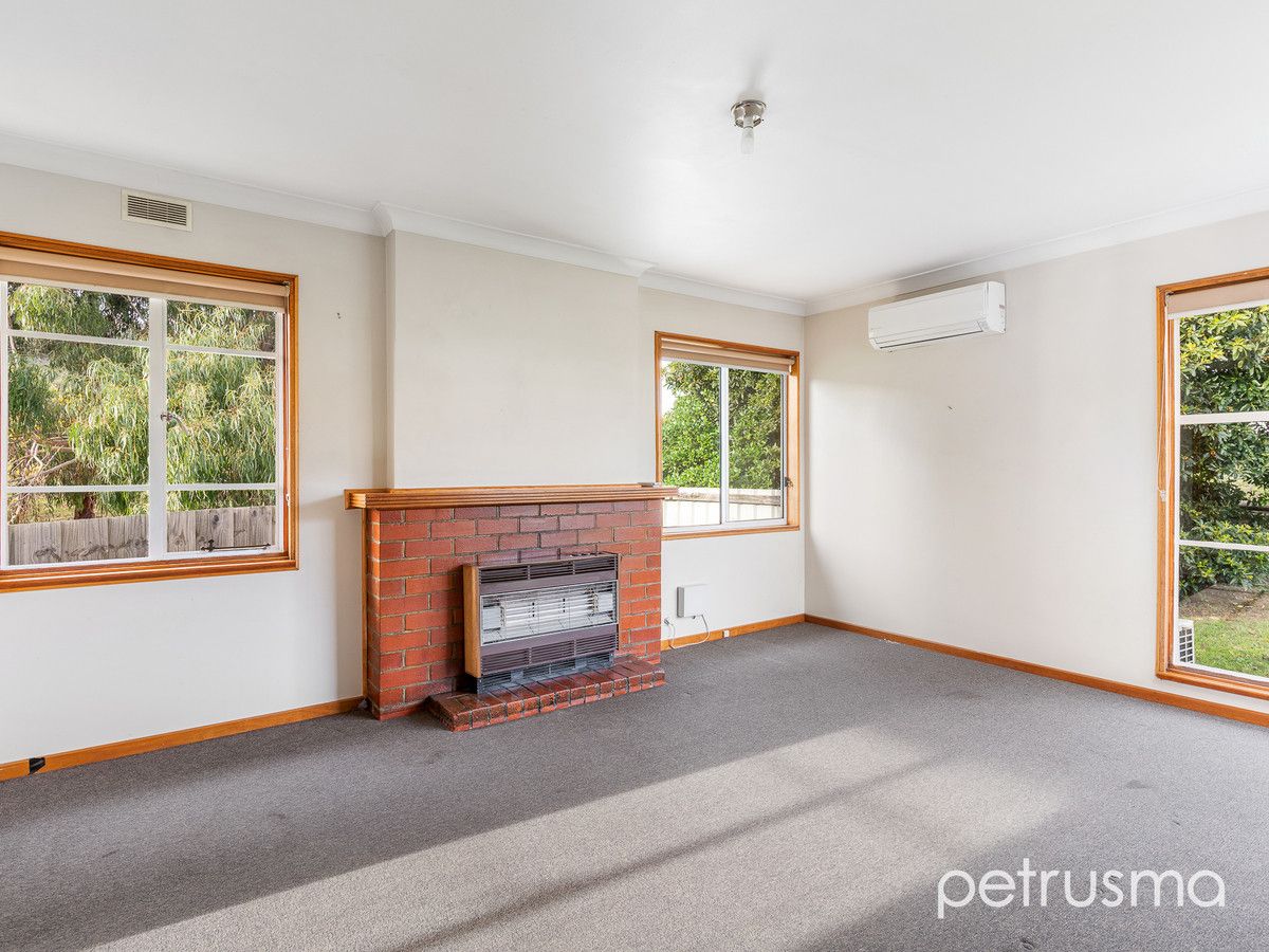 304 Cambridge Road, Warrane TAS 7018, Image 2