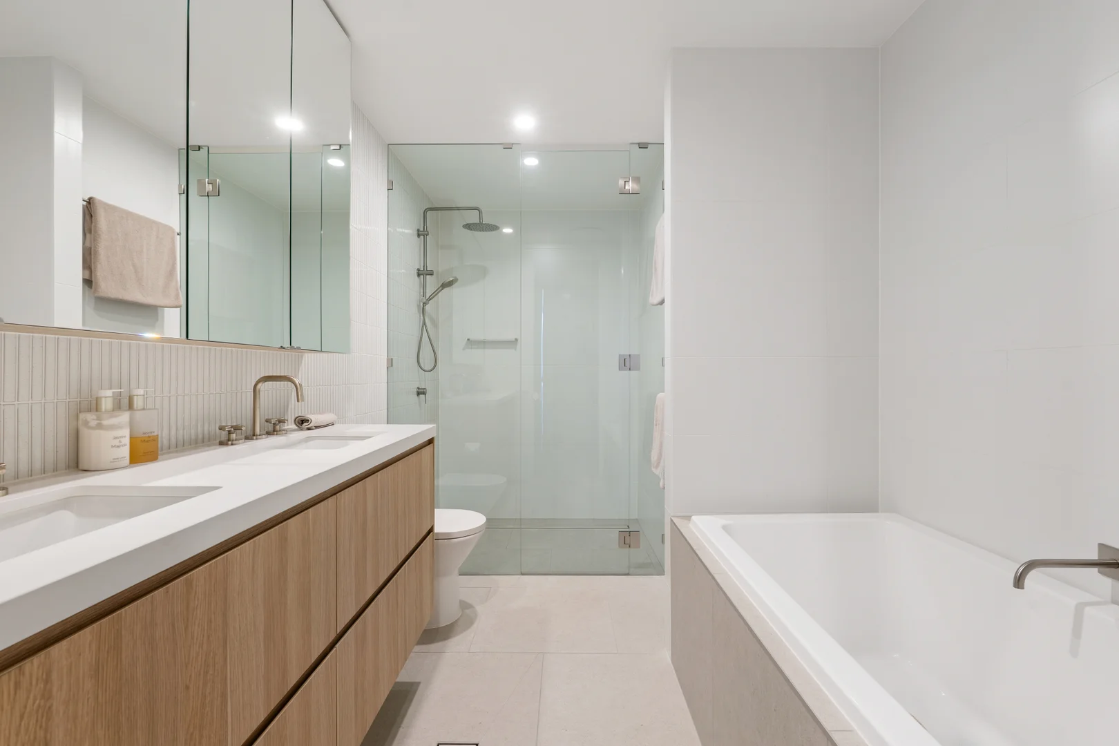 Additional image 18 of 202/25 Woodroffe Avenue, Main Beach QLD 4217