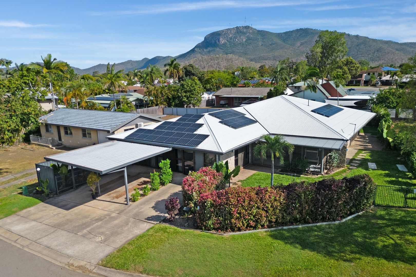 4 bedrooms House in 3 Owens Court ANNANDALE QLD, 4814