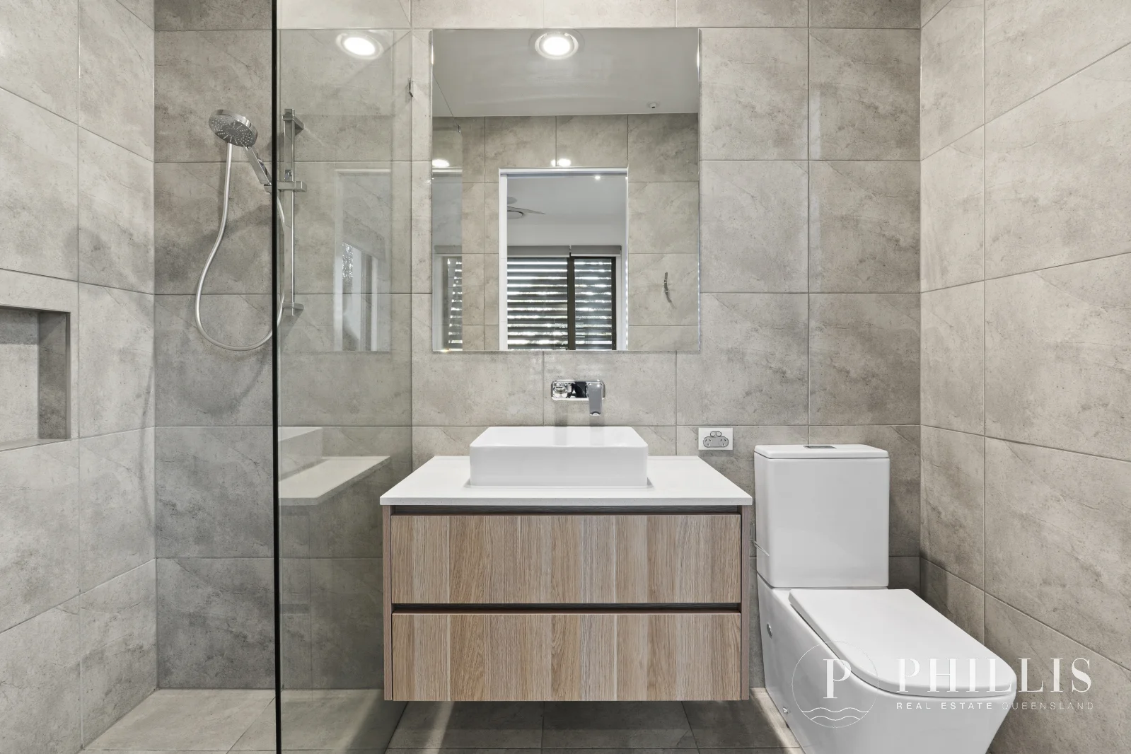 Additional image 55 of 2515 Cressbrook Drive, Hope Island QLD 4212