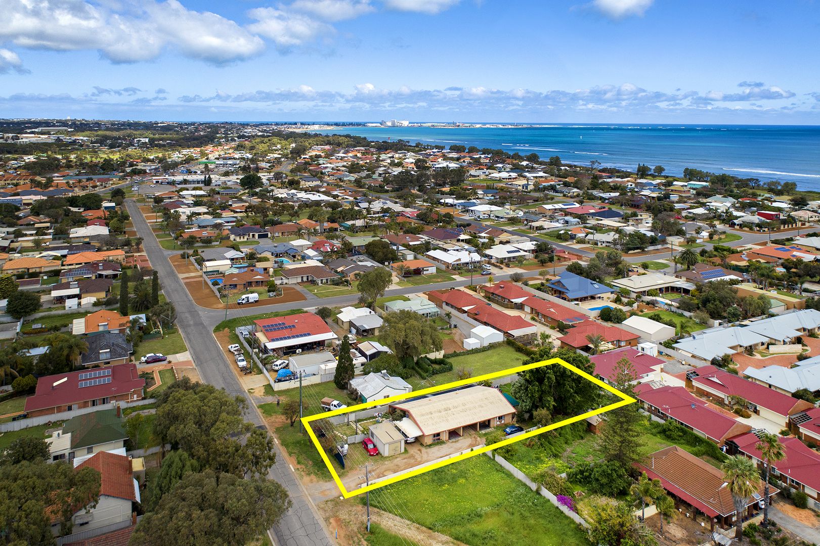 43A & B Charles Street, Bluff Point WA 6530, Image 2