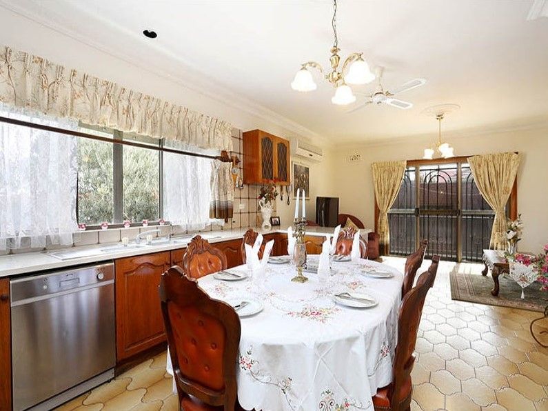 124 Ohea Street, Coburg VIC 3058 - House For Rent - $800 | Domain
