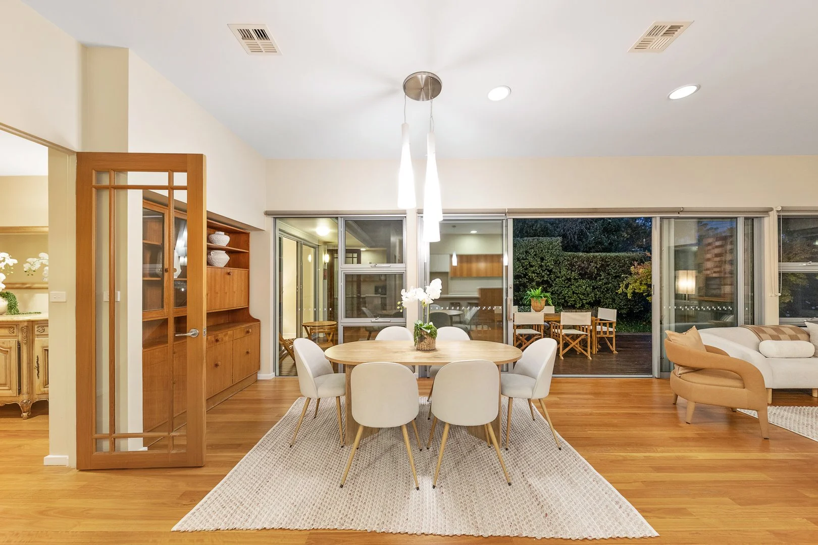 Additional image 46 of 10 Glossop Crescent, Campbell ACT 2612