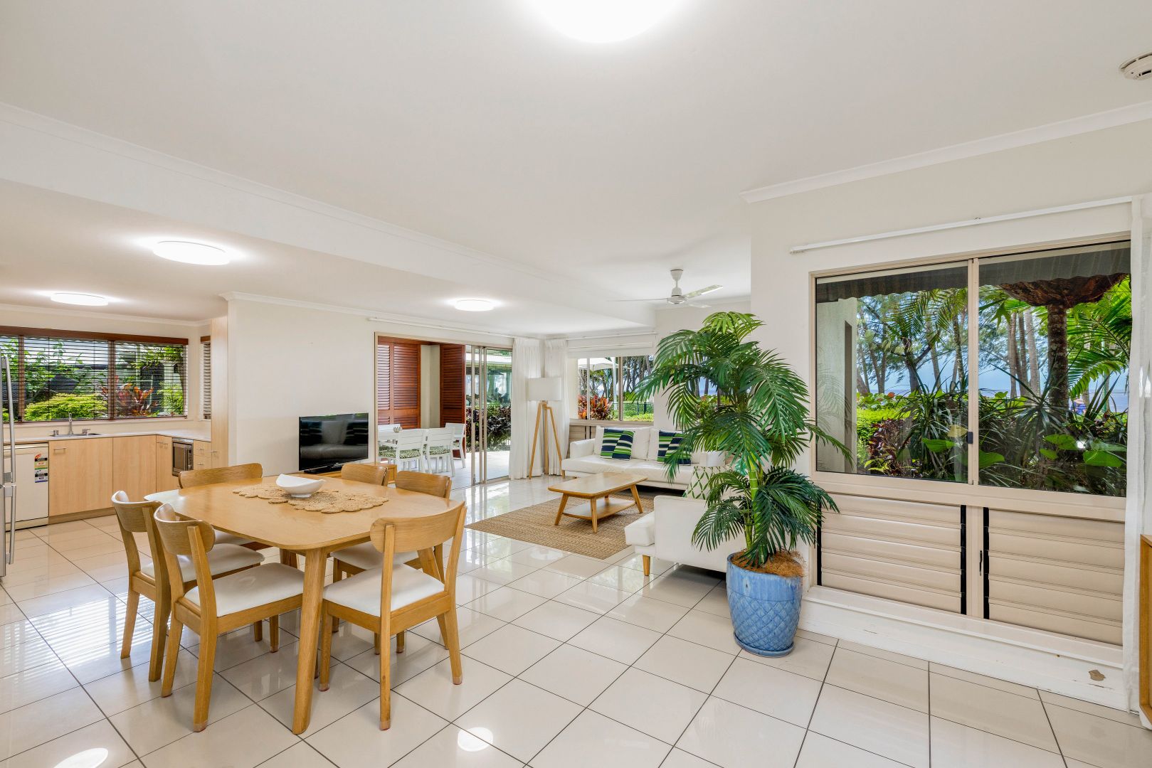 611/49-63 Williams Esplanade, Palm Cove QLD 4879, Image 2