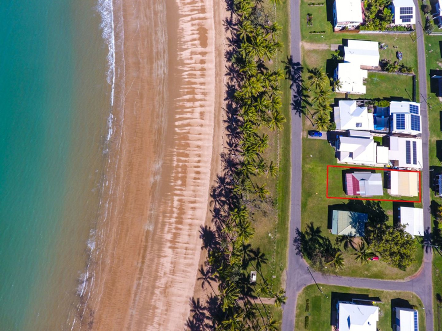 12 The Esplanade, Grasstree Beach QLD 4740, Image 2