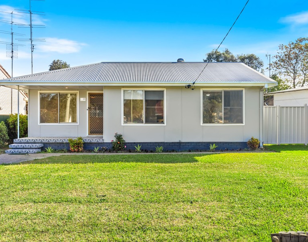 25 Boyce Avenue, Wyong NSW 2259