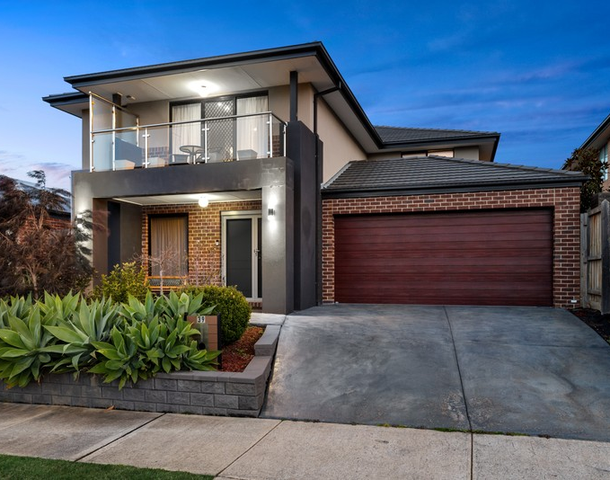 39 Union Street, Clyde North VIC 3978