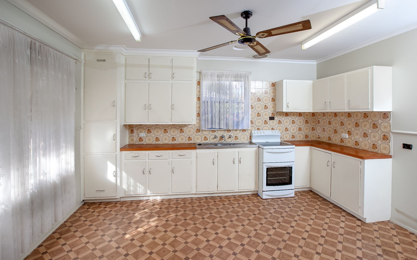 7 Dalgleish  Street, Wodonga VIC 3690