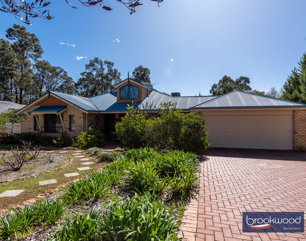 10 Painter Crescent, Mundaring WA 6073