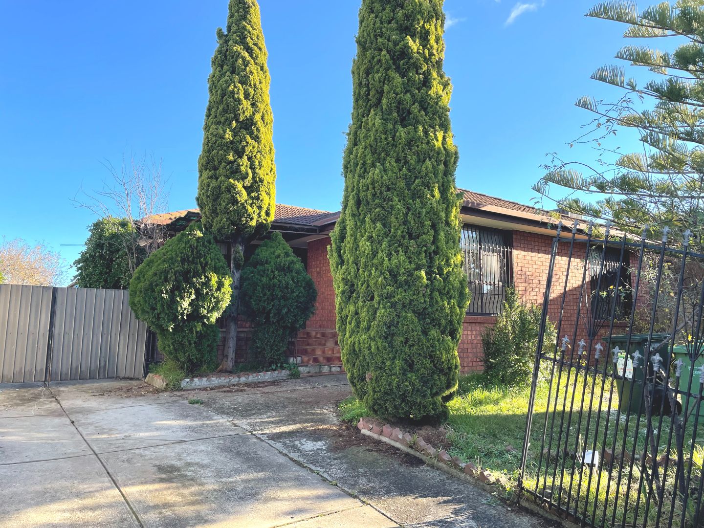 5 Knight Court, Meadow Heights VIC 3048