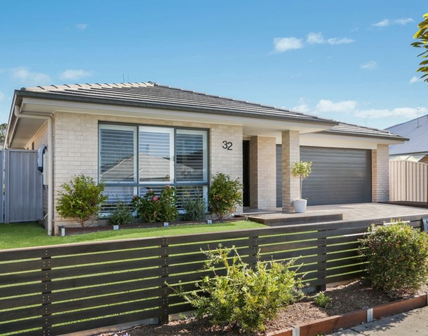 32 Fairwater Drive, Gwandalan NSW 2259