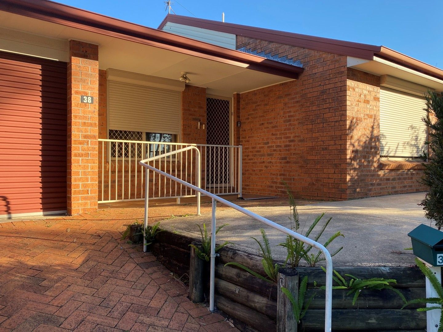 2 bedrooms House in 38 Bula Street CHARLESTOWN NSW, 2290