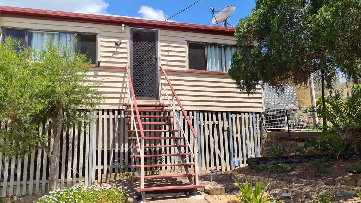 1 Hinton Street, Mount Morgan QLD 4714, Image 2