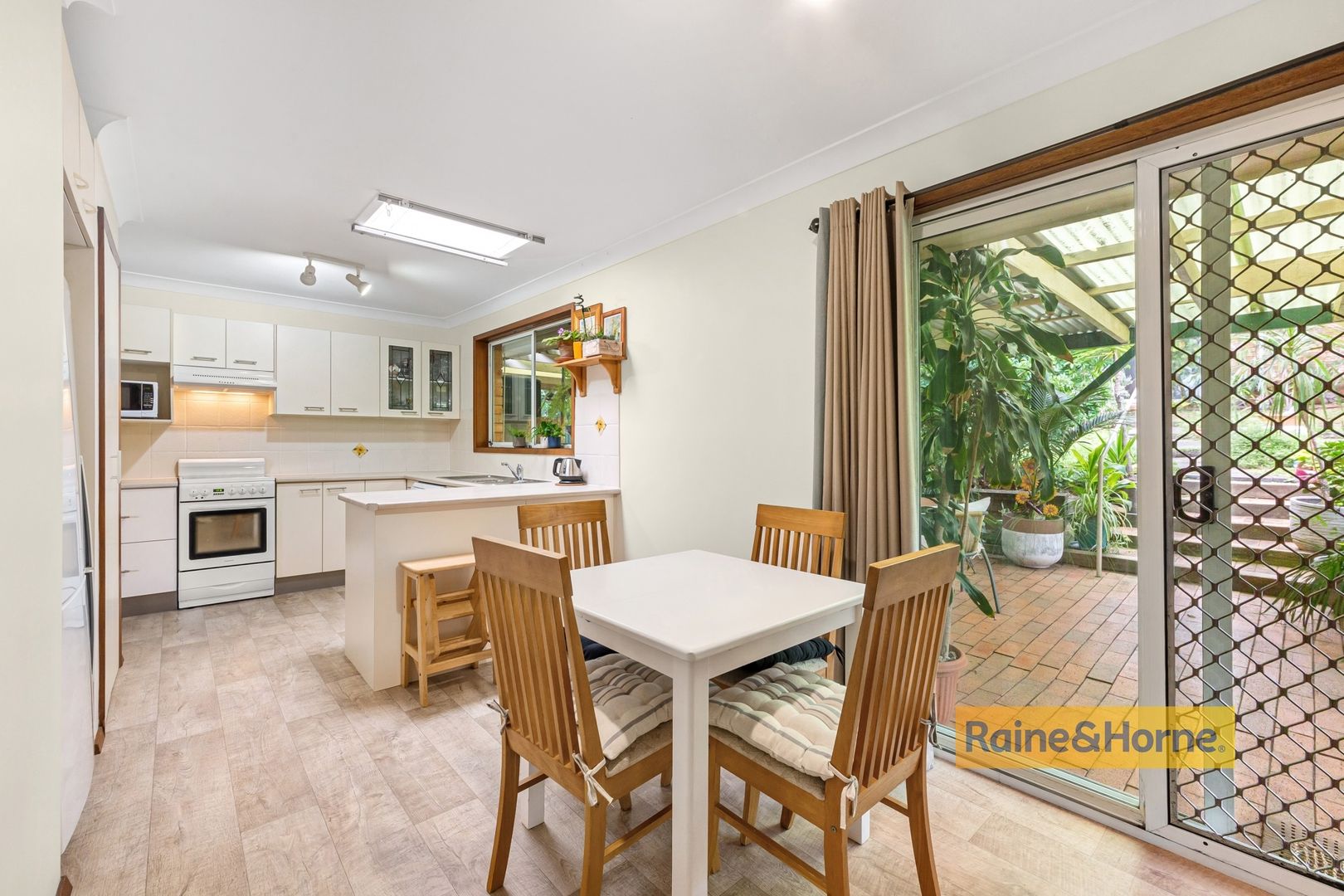 10 Lentara Road, Umina Beach NSW 2257, Image 2