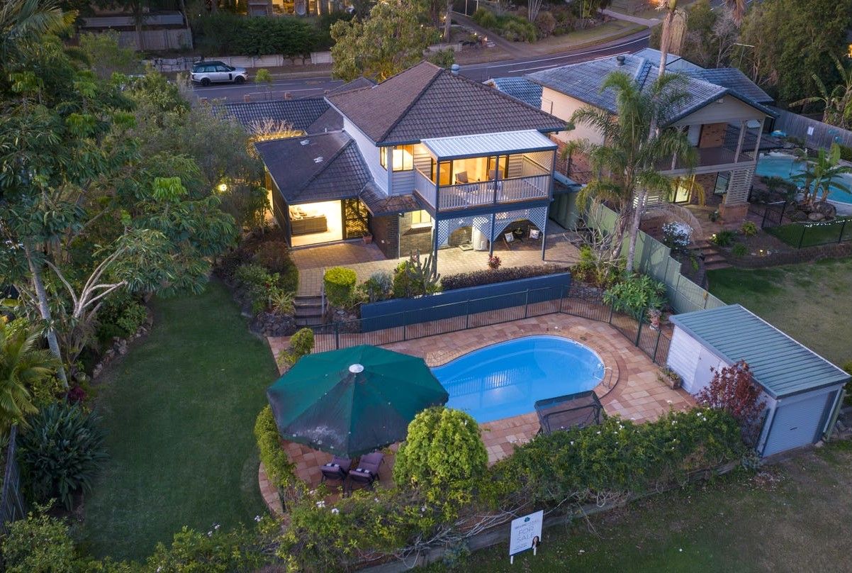 4 bedrooms House in 14 Westlake Drive MOUNT OMMANEY QLD, 4074