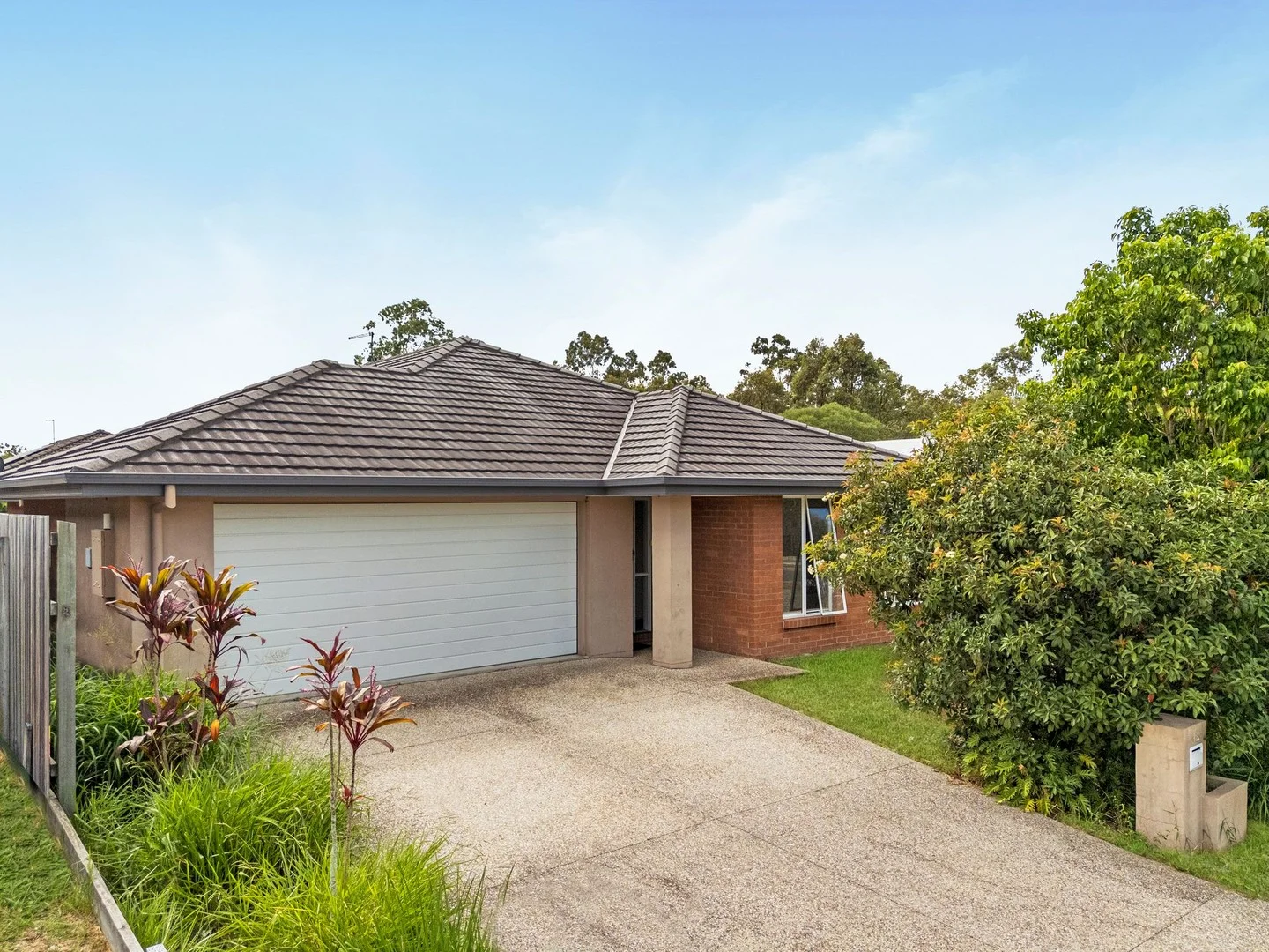 42 Saint Marys Close, Doolandella QLD 4077