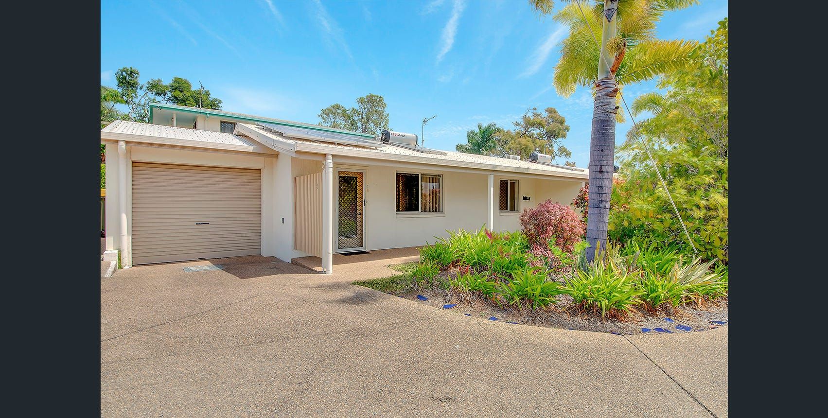 2 bedrooms House in 1/4 Maple Street YEPPOON QLD, 4703