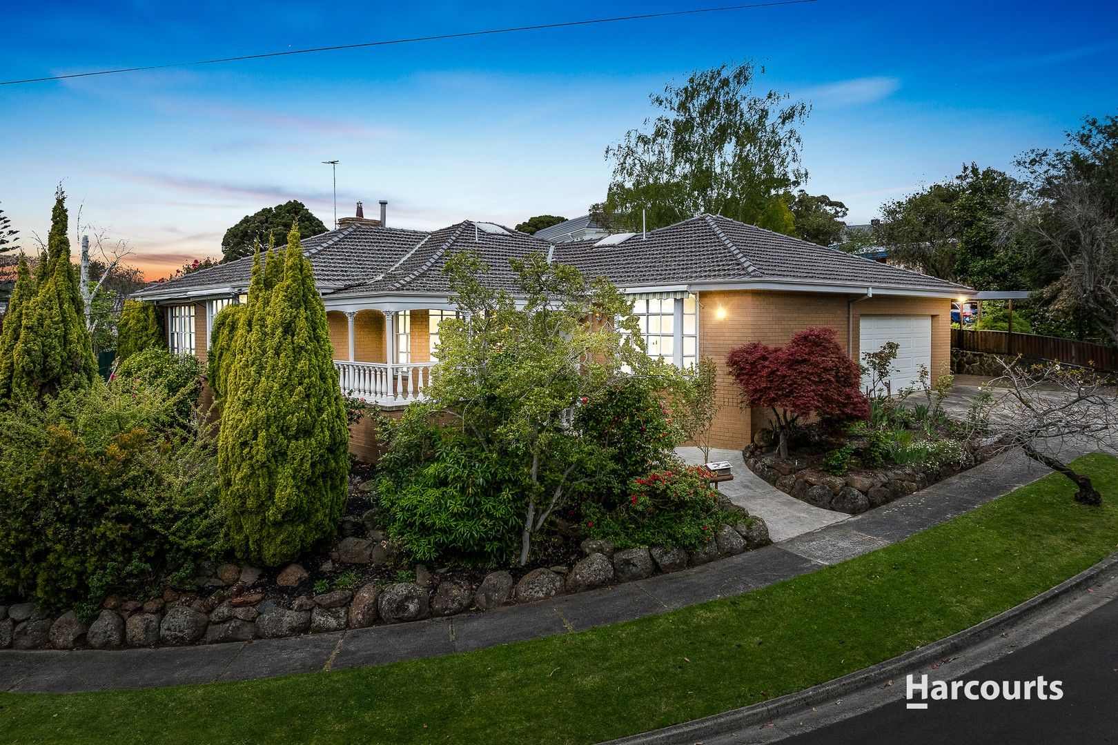 8 Glendowan Road, Mount Waverley VIC 3149, Image 0