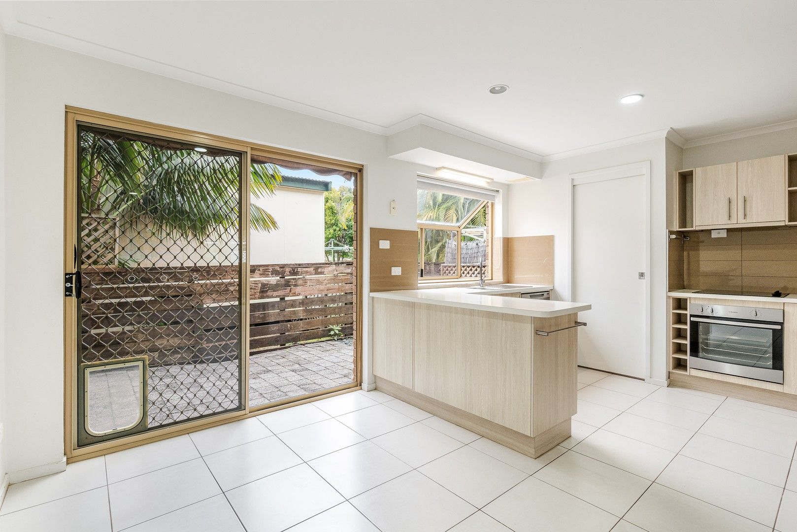 4/16 Beach Street, Yamba NSW 2464, Image 1