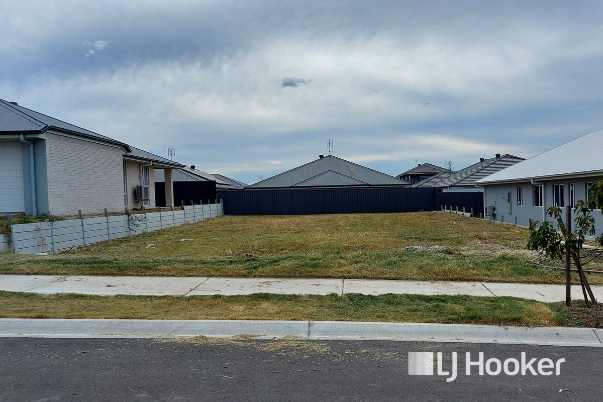 6 Shoalhaven Street, Plainland QLD 4341 Domain