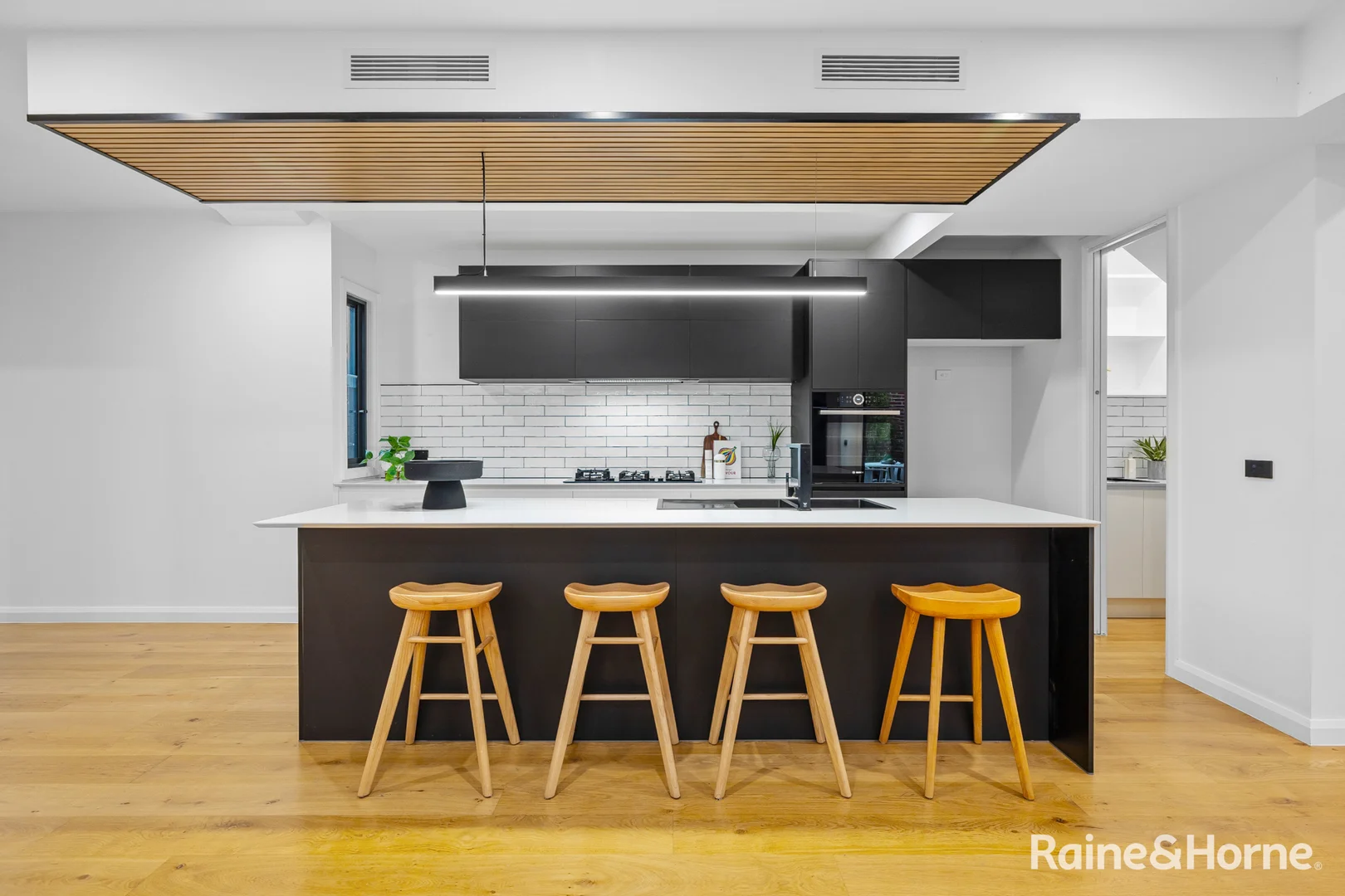 Additional image 12 of 226 Douglas Parade, Newport VIC 3015