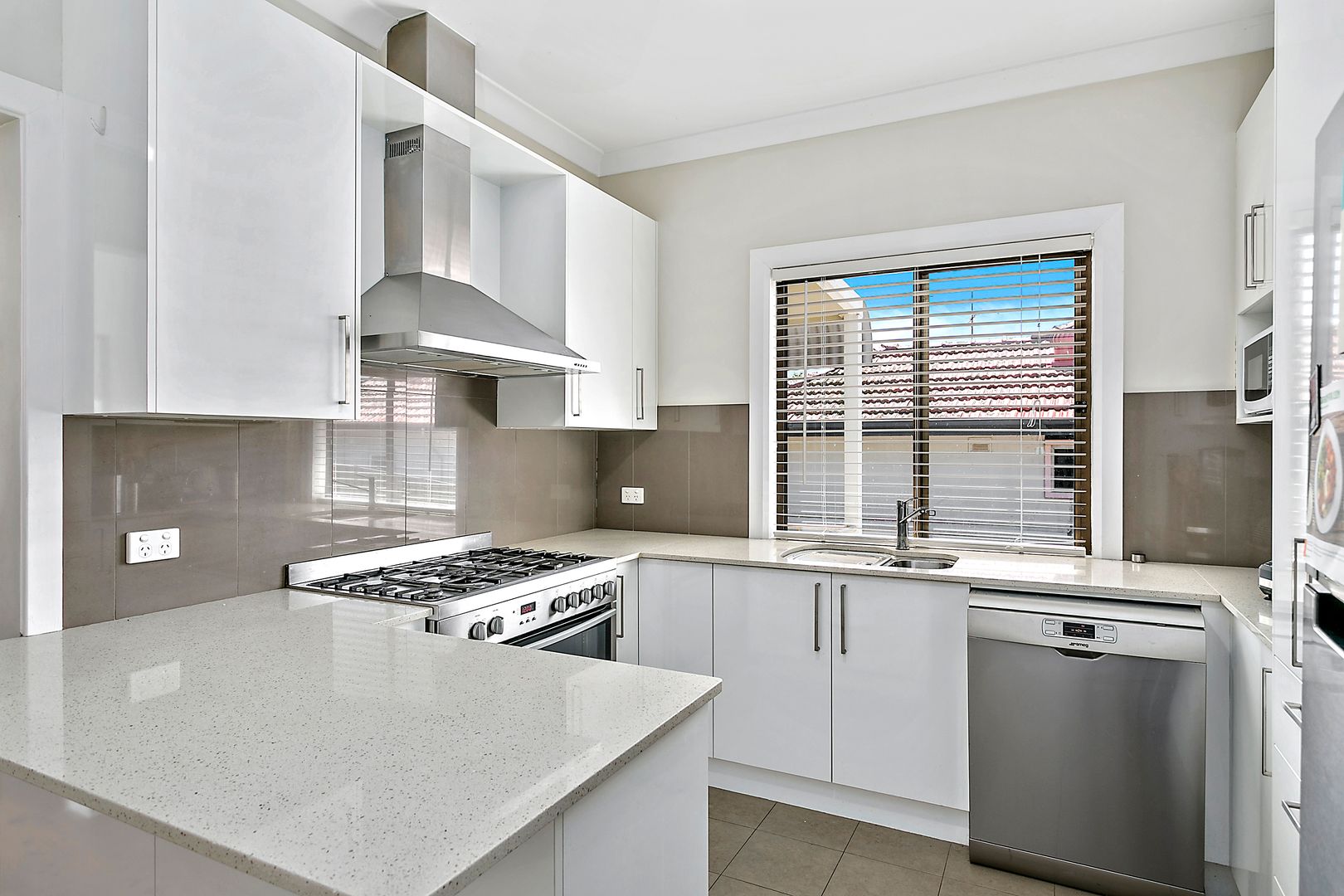 1/11 Dempster Street, West Wollongong NSW 2500, Image 2