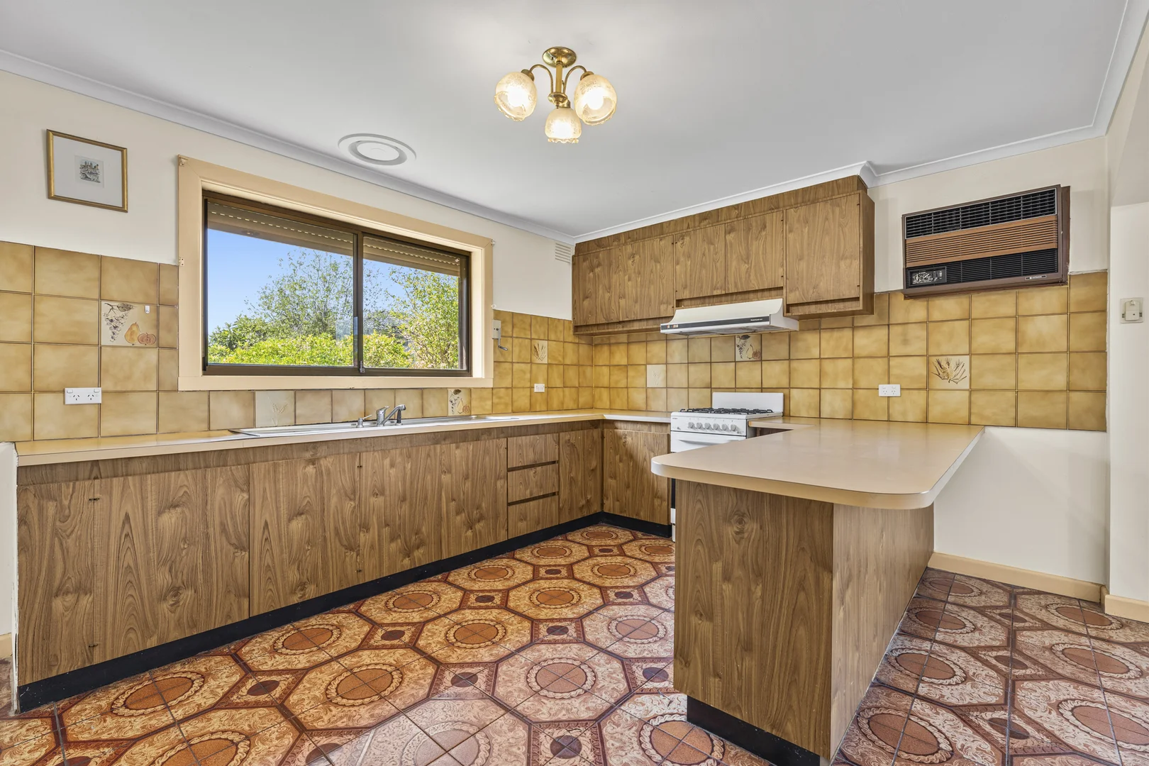 Additional image 11 of 561 Warrigal Road, Ashwood VIC 3147