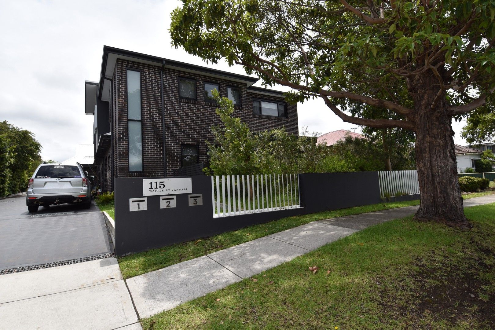 3 bedrooms Townhouse in 1/115 Wattle Road JANNALI NSW, 2226