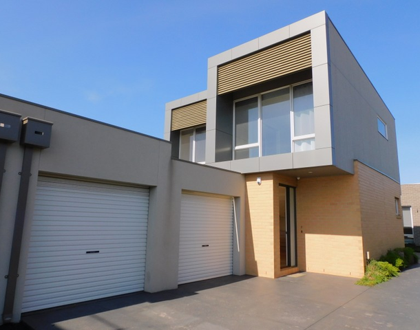 2/19 Eastgate Street, Pascoe Vale South VIC 3044