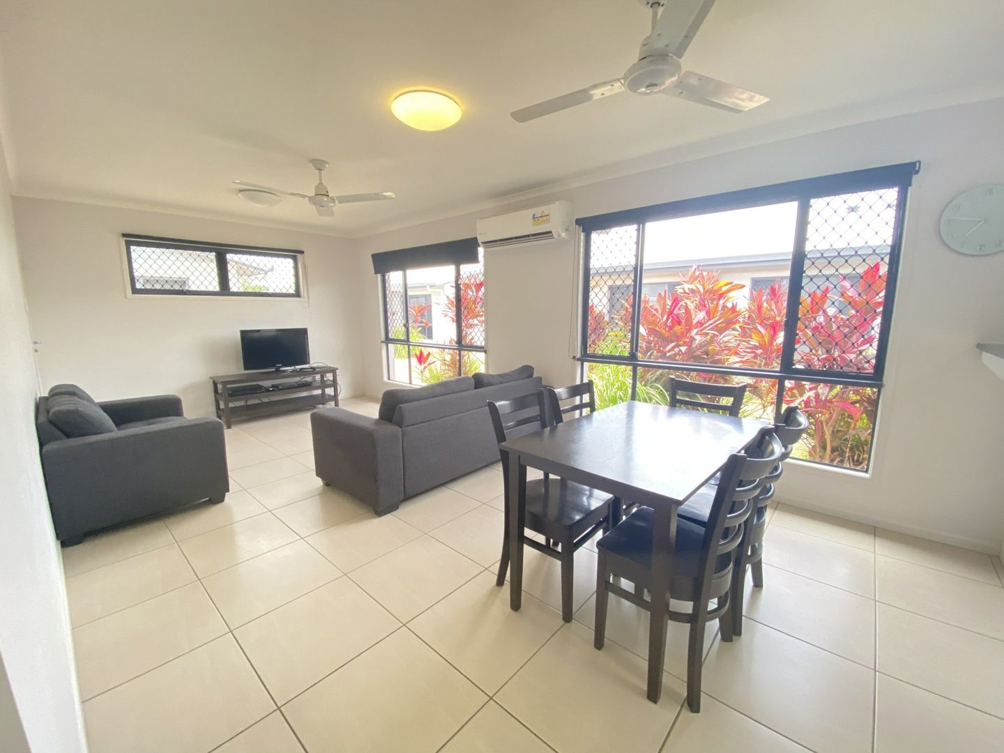 6/31 St Kilda Street, Bowen QLD 4805, Image 2