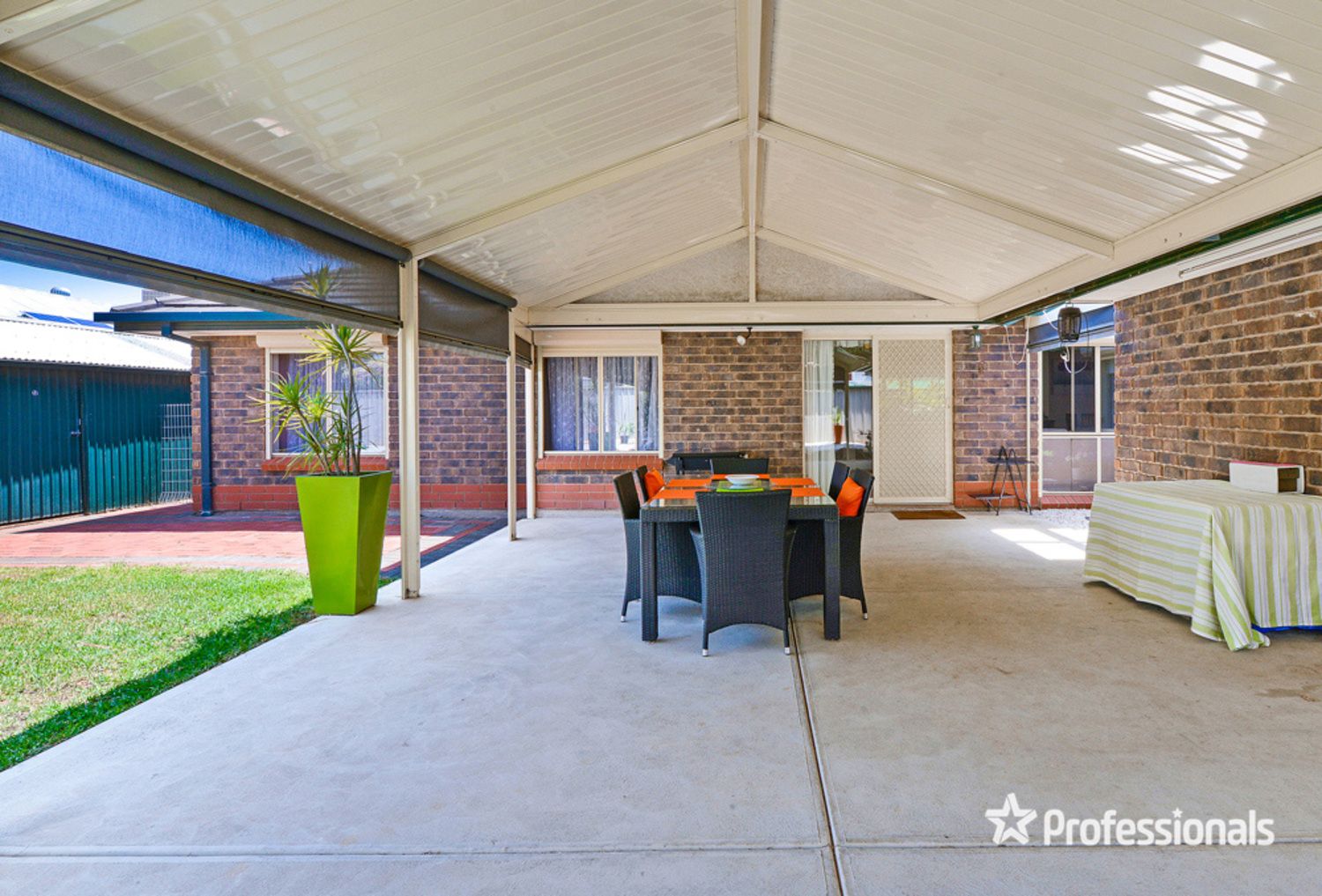 4 Autumn Avenue, Craigmore SA 5114, Image 2