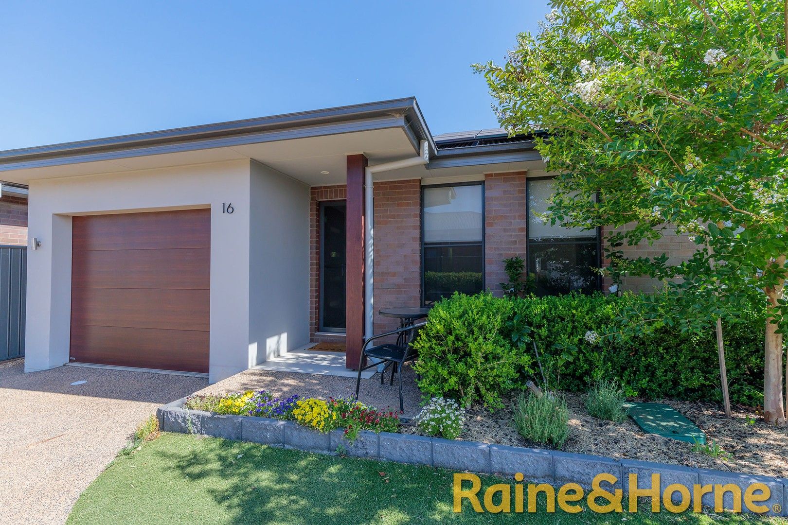 16 Fountain Circuit, Dubbo NSW 2830, Image 0