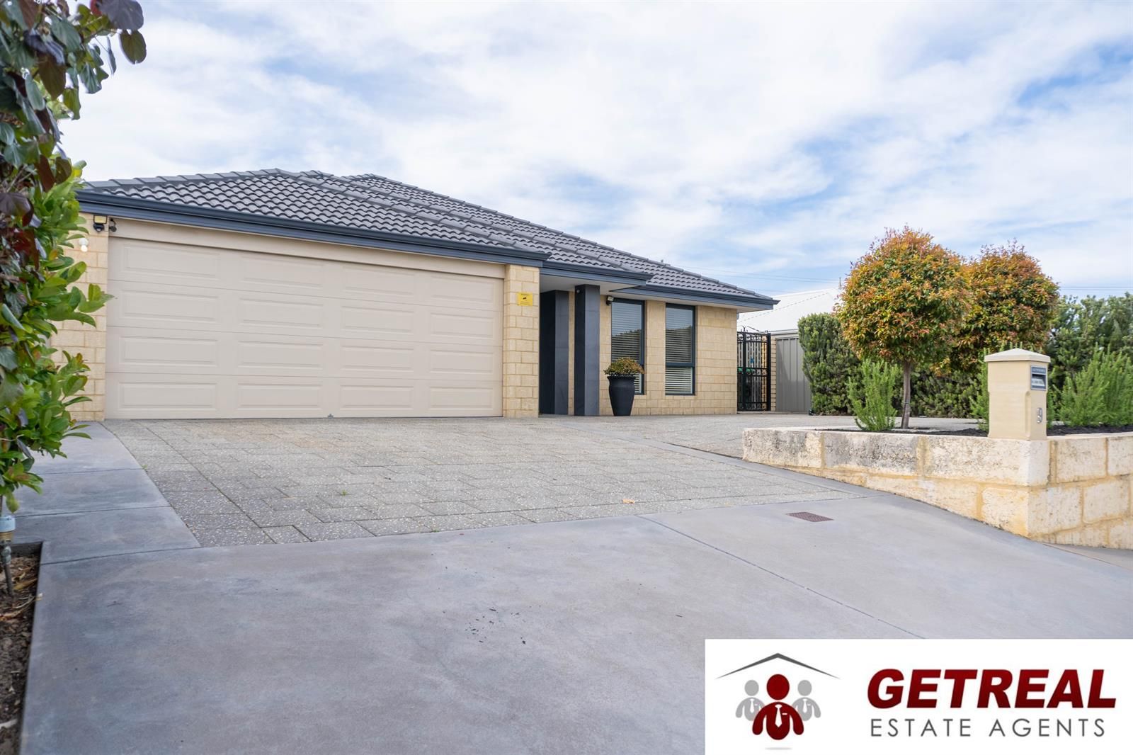 4 bedrooms House in 9 Giralia Gardens BEELIAR WA, 6164