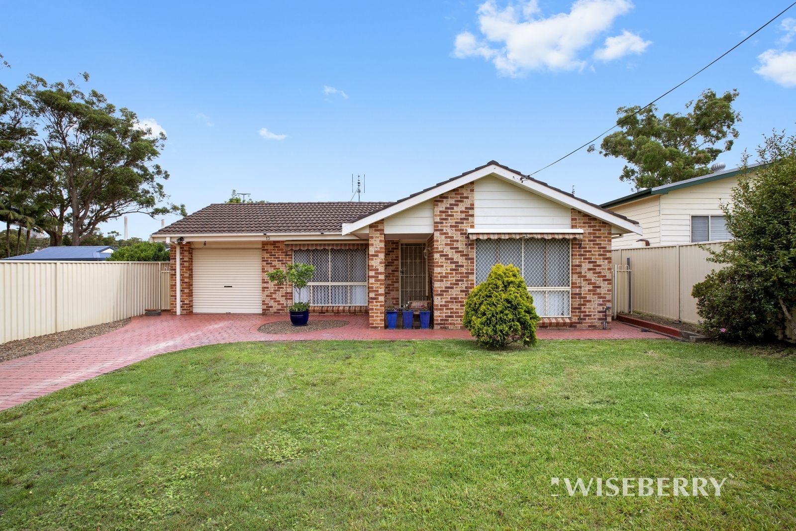 13 Monterey Avenue, Mannering Park NSW 2259, Image 0