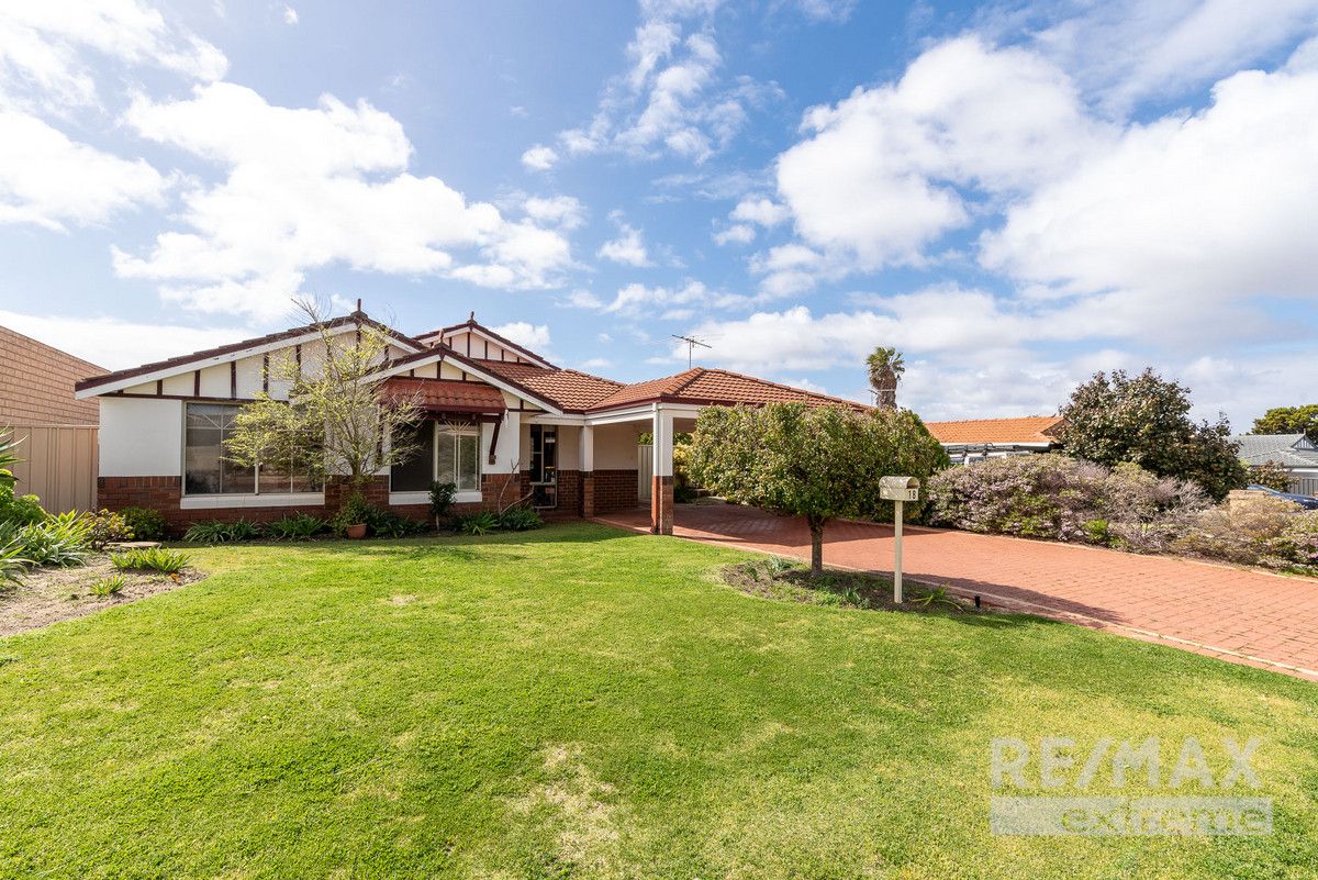4 bedrooms House in 18 Twilight Circuit RIDGEWOOD WA, 6030