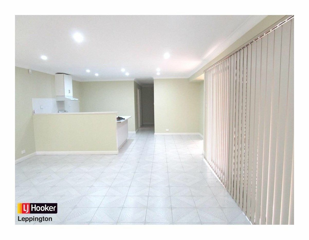 61 Flinders Crescent, Hinchinbrook NSW 2168, Image 2