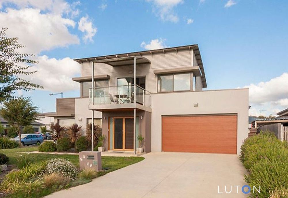 4 bedrooms House in 24 Helen Leonard Crescent FORDE ACT, 2914