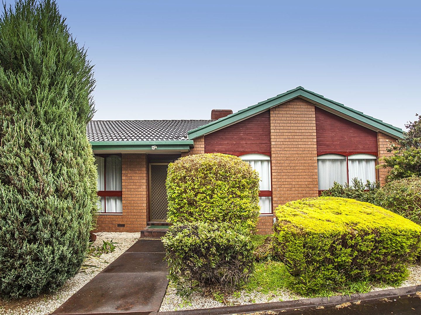 2 bedrooms Apartment / Unit / Flat in 2/27 Glen Ebor Avenue BLACKBURN VIC, 3130