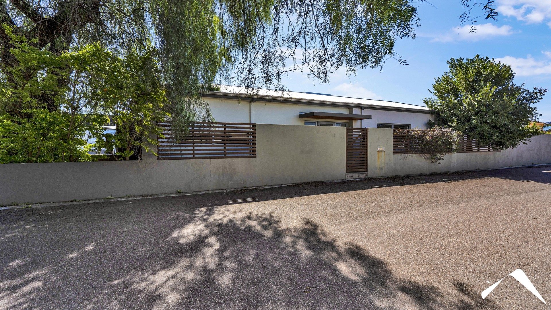3 bedrooms House in 2 Digwood Close BAYSWATER WA, 6053