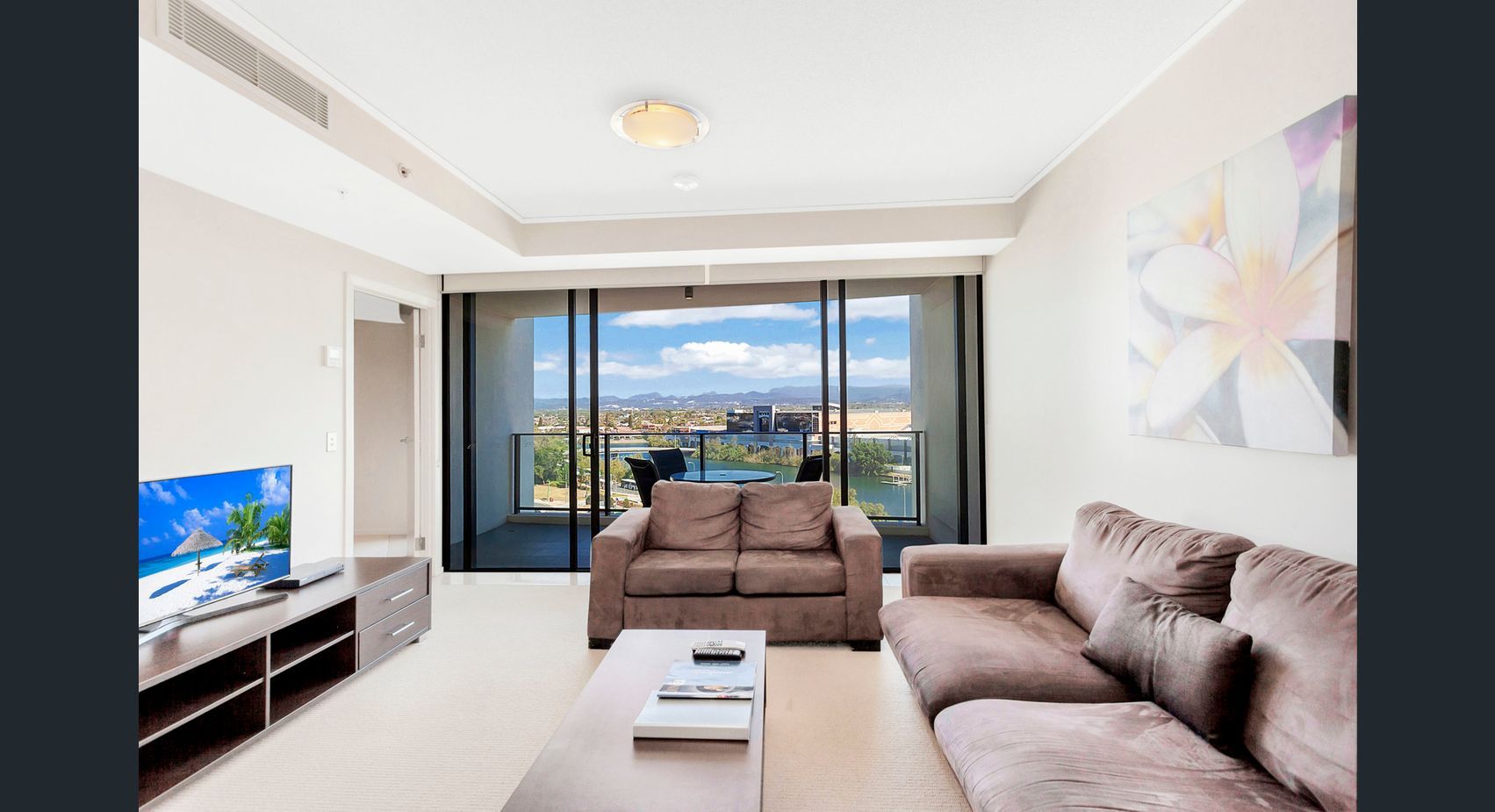 1009/22 Surf Parade, Broadbeach QLD 4218, Image 2