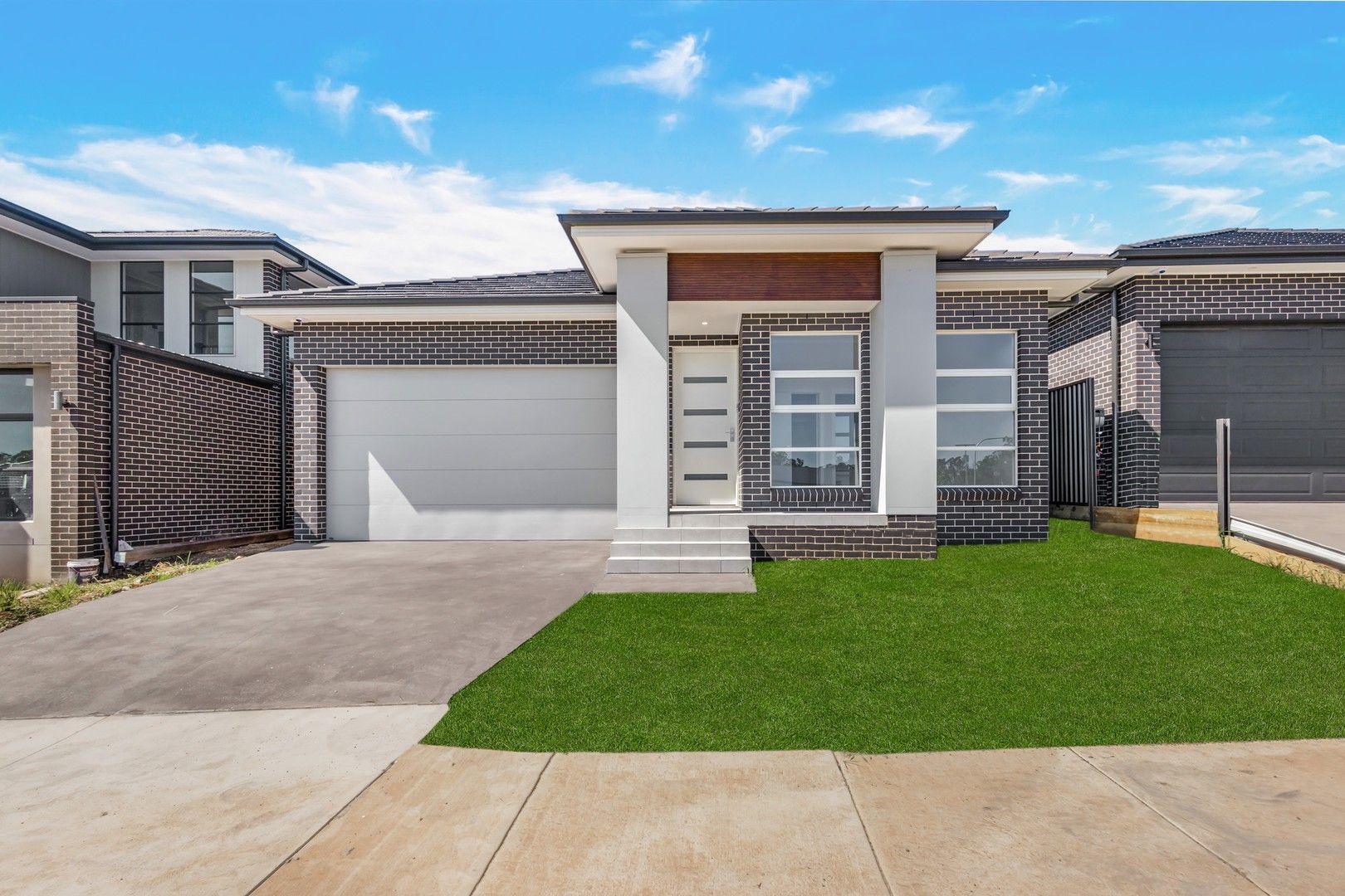 4 bedrooms House in 10 Aries Street AUSTRAL NSW, 2179