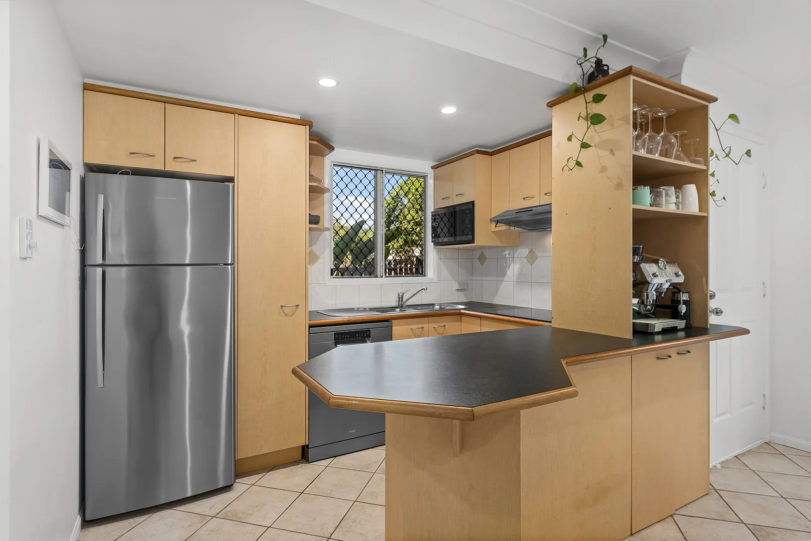 Additional image 7 of 1/80 Victoria Terrace, Greenslopes QLD 4120