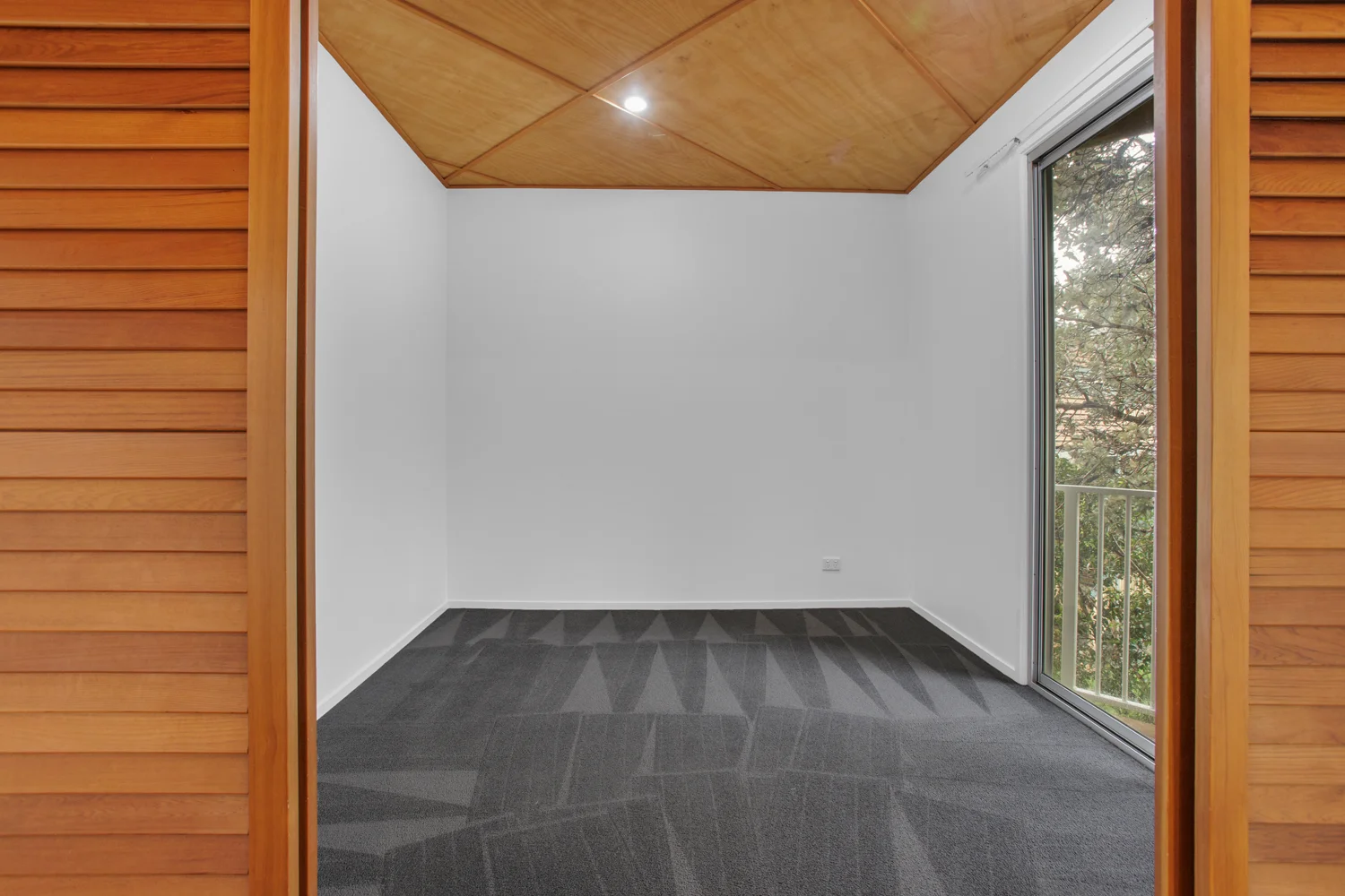 Additional image 13 of 34 Yakola Parade, Alexandra Headland QLD 4572